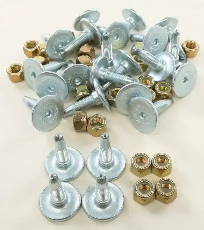 GDP6-9205 Gold Digger Carbide Traction Master Stud .920″ 24/Pk